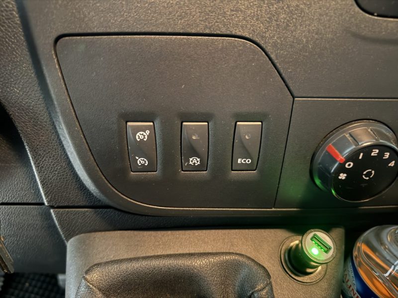 Renault Master III (3) Benne 165 DCI 163cv - VERIN 5.5T - GPS 