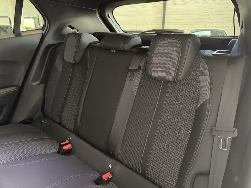 Peugeot 2008 II1.2 Puretech 130cv GT Line - APPLE CARPLAY - CAMERA - REGULATEUR 