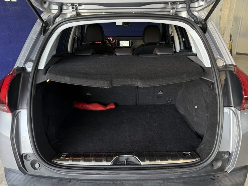 Peugeot 2008 1.2i 130 cv GT Line - CAMERA - REGULATEUR