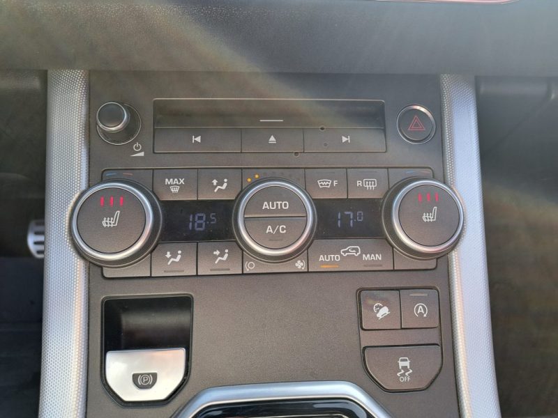 LAND ROVER RANGE ROVER EVOQUE 2.0 TD4 180 SE Dynamic BVA Mark IV Toit Panoramique  2017