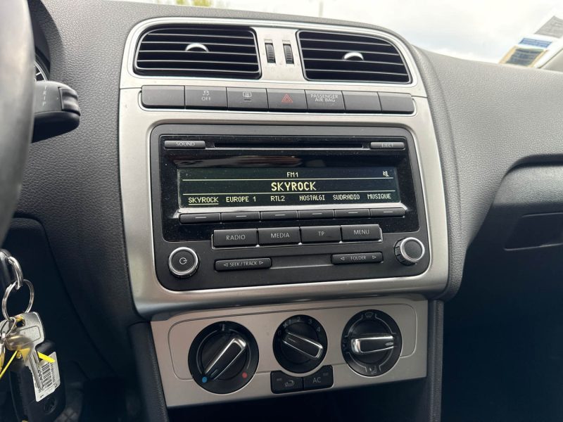 VOLKSWAGEN POLO 1.4 85ch Confortline  