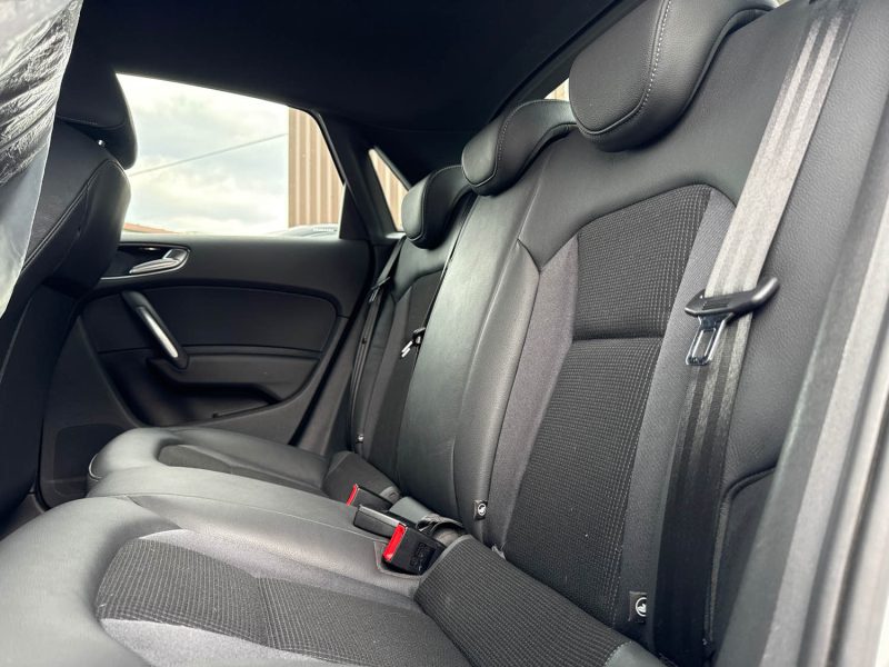 AUDI A1 SPORTBACK 1.4 TFSI 122ch S line 