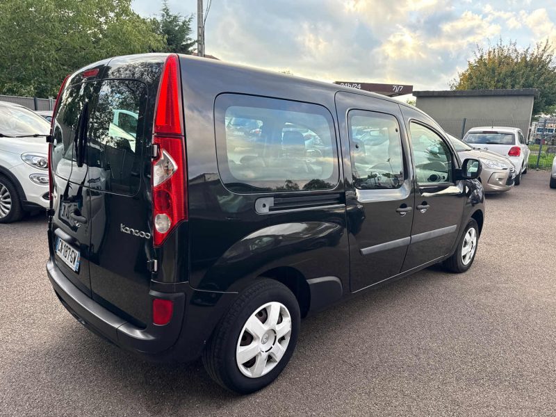 RENAULT GRAND KANGOO 1.5 DCI 110 AUTHENTIQUE 7 PLACES