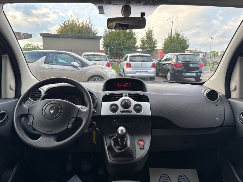 RENAULT GRAND KANGOO 1.5 DCI 110 AUTHENTIQUE 7 PLACES
