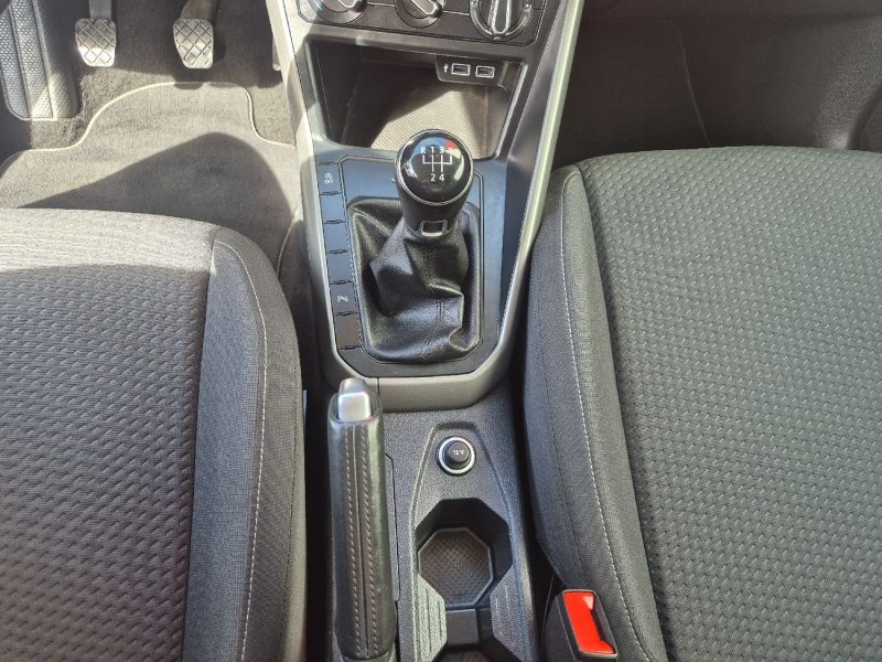 VOLKSWAGEN POLO 6 1.0 65 S&S BVM5 Confortline 2017