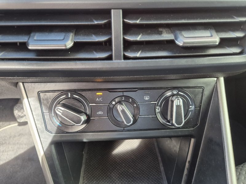 VOLKSWAGEN POLO 6 1.0 65 S&S BVM5 Confortline 2017