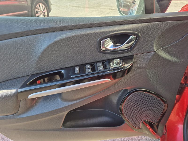 RENAULT CLIO 0.9 TCe 90ch Nouvelle Limited eco² 2014