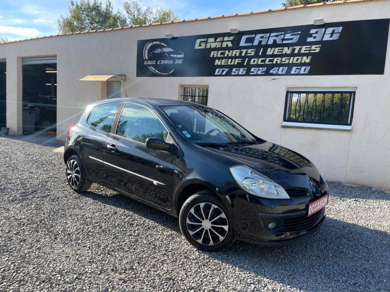 RENAULT CLIO CONFORT DYNAMIQUE 1.2i 75cv