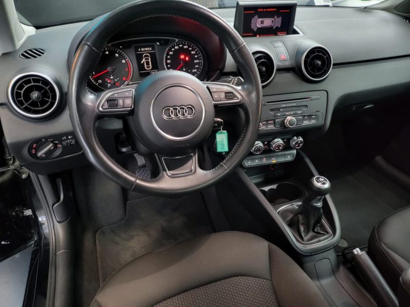 AUDI A1 1.2 TFSI 86ch AMBITION 