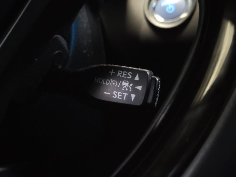 TOYOTA C-HR 122h DYNAMIC BUSINESS / CAMERA DE RECUL / SIEGES CHAUFFANTS 