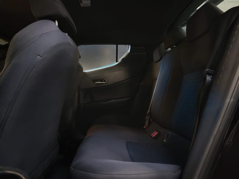 TOYOTA C-HR 122h DYNAMIC BUSINESS / CAMERA DE RECUL / SIEGES CHAUFFANTS 