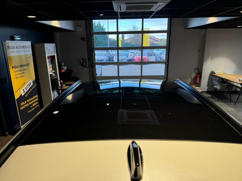 RENAULT  AUSTRAL  ICONIC ESPRIT ALPINE 200 E-TECH / TOIT PANORAMIQUE / SIEGES ELEC / CAM 360° / VOLANT CHAUFFANT / 1ERE MAIN  2025