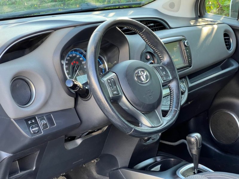 Toyota Yaris  1.5 Hybrid 75cv Dynamic / Garantie 3/12 Mois