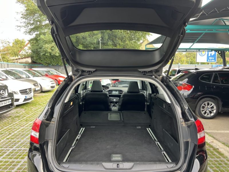 PEUGEOT 308 SW / BREAK FELINE 1.6 E HDI 115 Cv TOIT PANORAMIQUE GPS CRIT AIR 2 - GARANTIE 1 AN