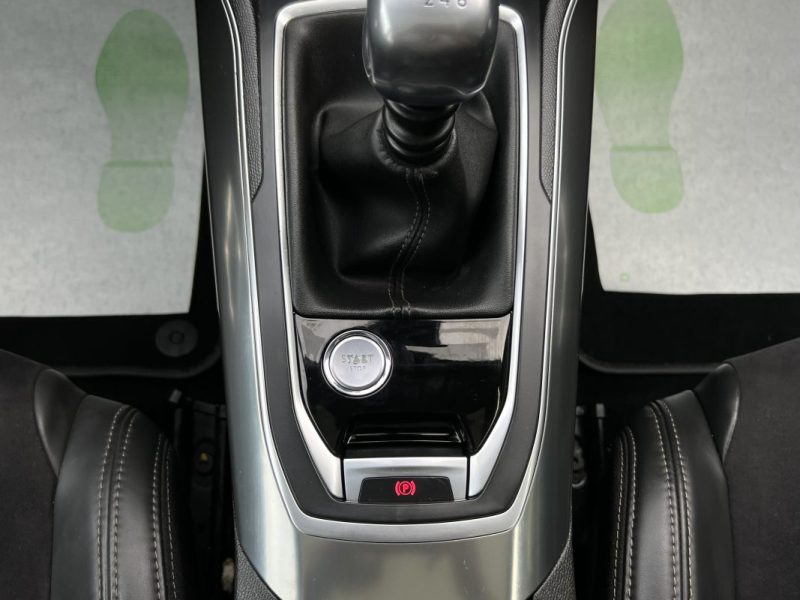 PEUGEOT 308 SW / BREAK FELINE 1.6 E HDI 115 Cv TOIT PANORAMIQUE GPS CRIT AIR 2 - GARANTIE 1 AN