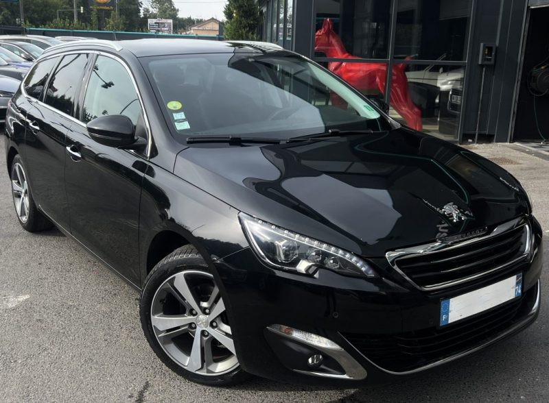 PEUGEOT 308 SW / BREAK FELINE 1.6 E HDI 115 Cv TOIT PANORAMIQUE GPS CRIT AIR 2 - GARANTIE 1 AN