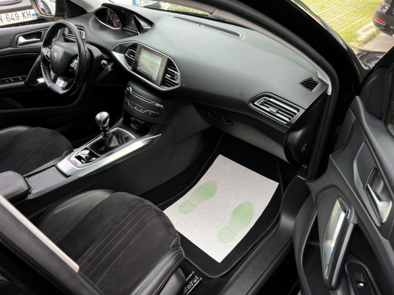 PEUGEOT 308 SW / BREAK FELINE 1.6 E HDI 115 Cv TOIT PANORAMIQUE GPS CRIT AIR 2 - GARANTIE 1 AN