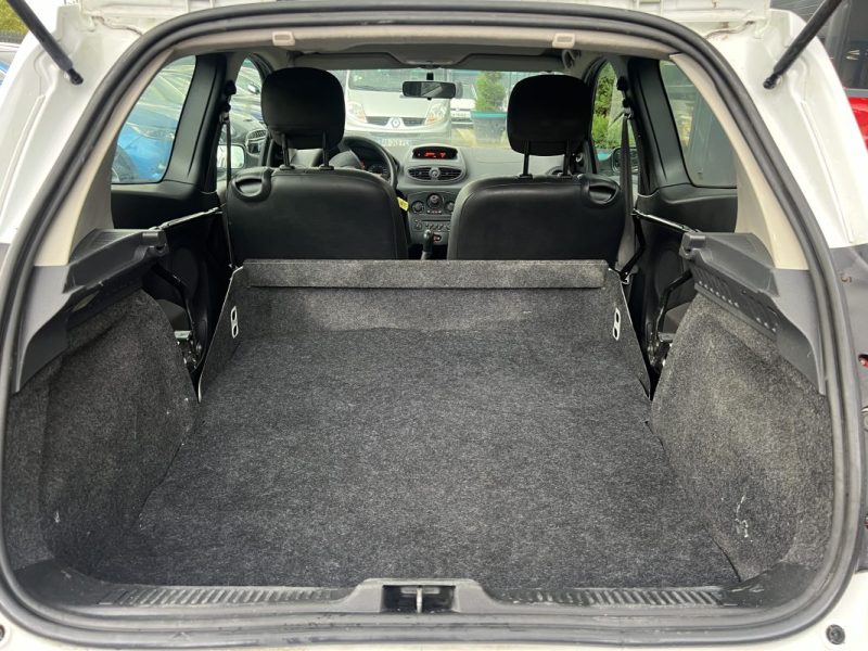 RENAULT CLIO 3 III SOCIETE 1.5 DCI 70 Cv FRAIS A PREVOIR - BIEN LIRE L ANNONCE