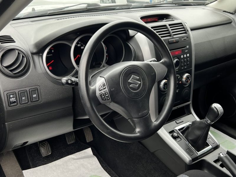 SUZUKI GRAND VITARA II 1.6 VVT 106 Cv 3 PORTES / ORIGINE FRANCE - GARANTIE 1 AN