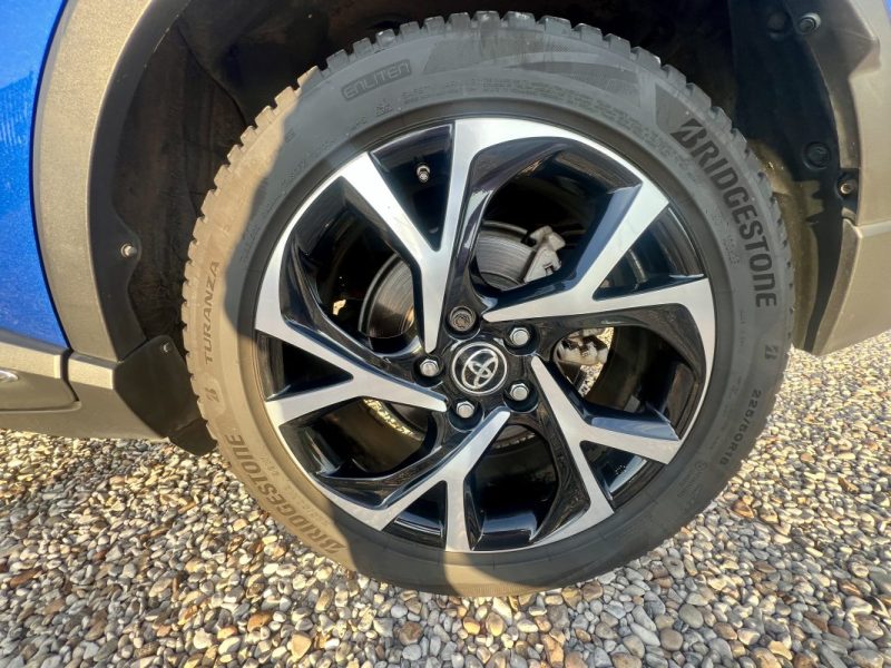 TOYOTA C-HR 122h COLLECTION 2019