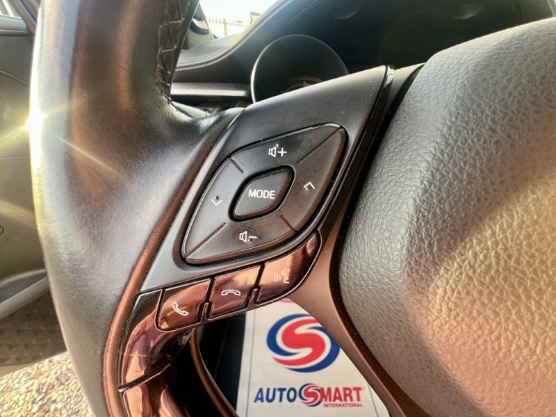 TOYOTA C-HR 122h COLLECTION 2019