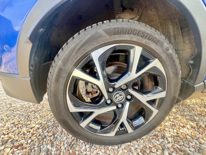 TOYOTA C-HR 122h COLLECTION 2019