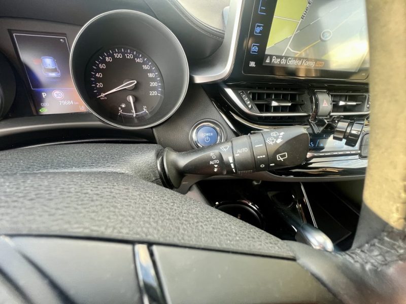 TOYOTA C-HR 122h COLLECTION 2019