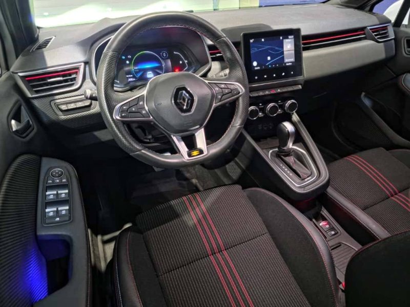 RENAULT CLIO 1.6 E-TECH 140 Hybrid / R.S LINE