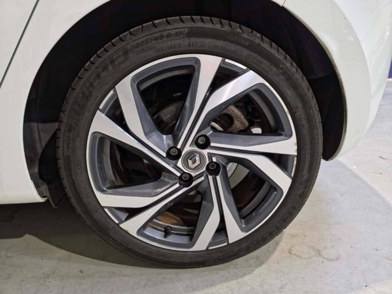 RENAULT CLIO 1.6 E-TECH 140 Hybrid / R.S LINE