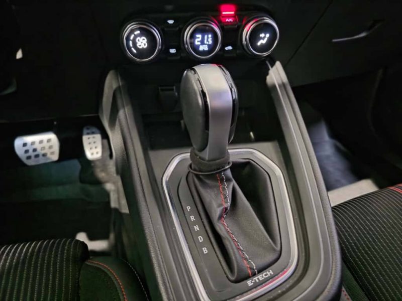 RENAULT CLIO 1.6 E-TECH 140 Hybrid / R.S LINE