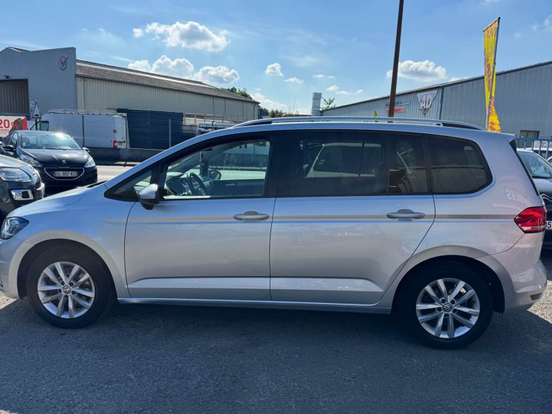 VOLKSWAGEN TOURAN 
