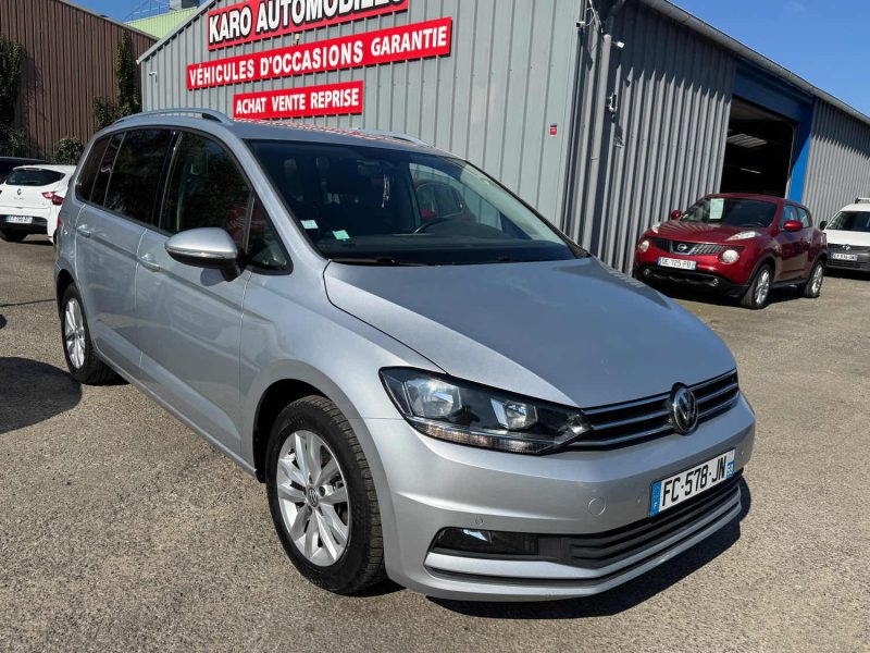 VOLKSWAGEN TOURAN 