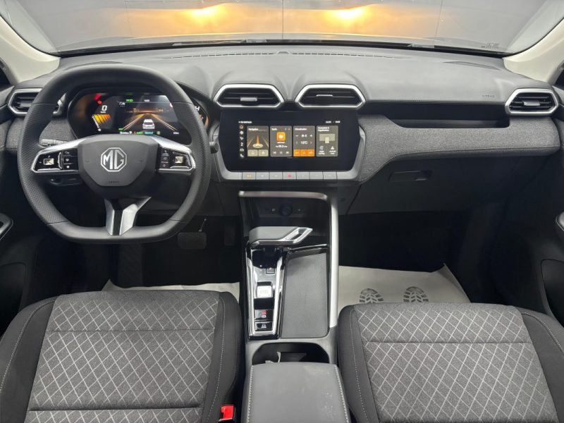 MG ZS 1.5 L Hybrid + Standard 2025