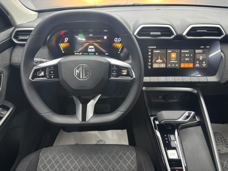 MG ZS 1.5 L Hybrid + Standard 2025