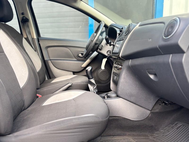 DACIA SANDERO 0.9 TCe 90ch eco² Lauréate 2014