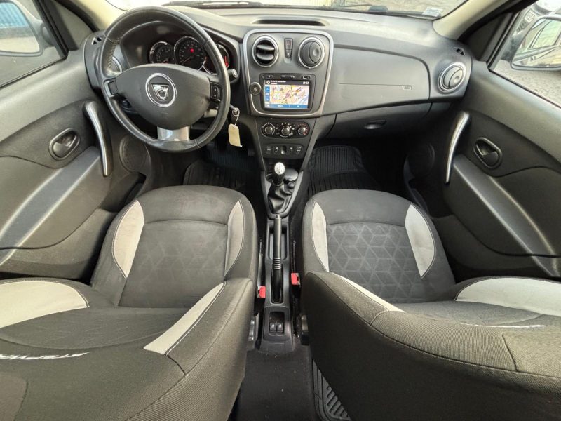 DACIA SANDERO 0.9 TCe 90ch eco² Lauréate 2014