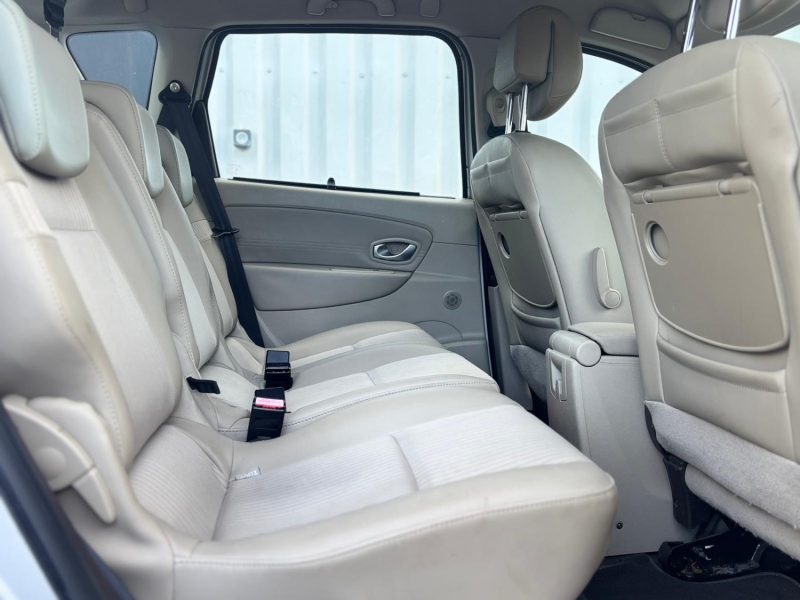 RENAULT SCENIC III  1.9 DCI 130 PRIVILEGE 2009