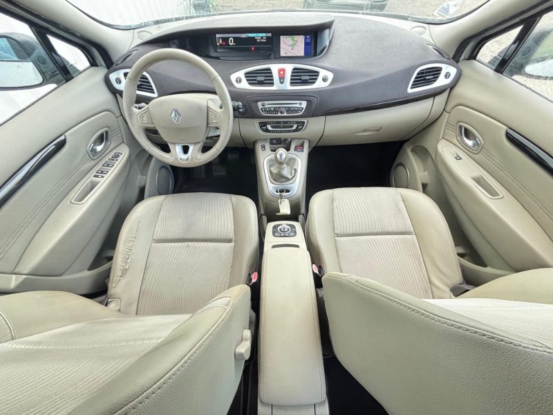 RENAULT SCENIC III  1.9 DCI 130 PRIVILEGE 2009