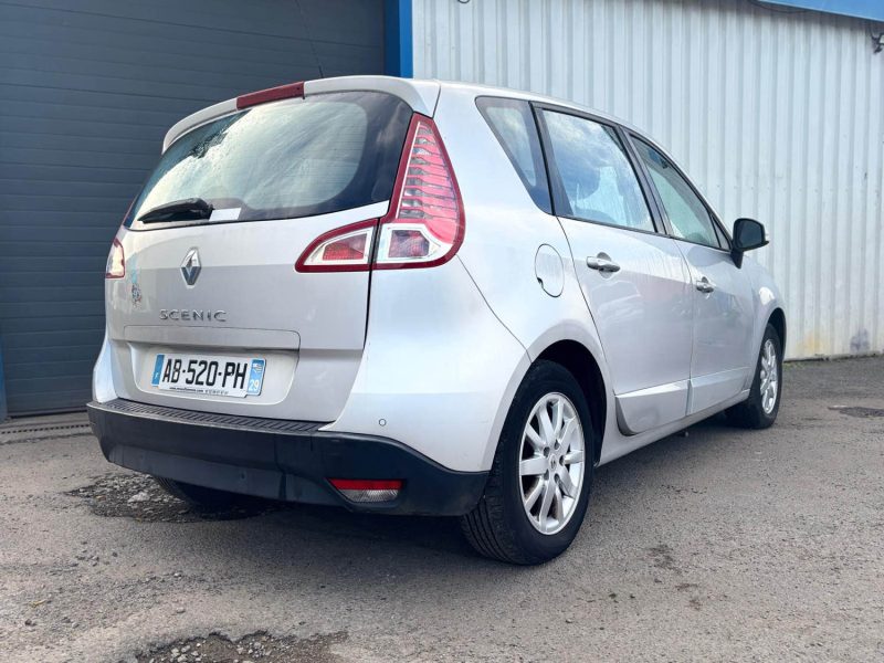 RENAULT SCENIC III  1.9 DCI 130 PRIVILEGE 2009