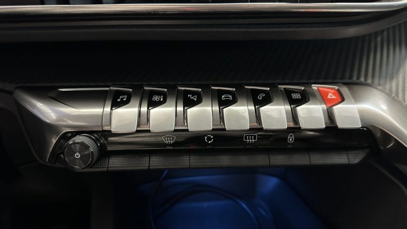 Peugeot 3008 1.5 BlueHDi 130ch Active Business - Carplay -  Attelage - Régulateur de vitesse