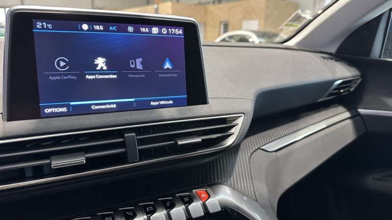 Peugeot 3008 1.5 BlueHDi 130ch Active Business - Carplay -  Attelage - Régulateur de vitesse