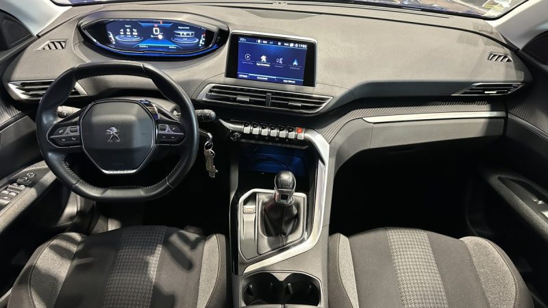 Peugeot 3008 1.5 BlueHDi 130ch Active Business - Carplay -  Attelage - Régulateur de vitesse