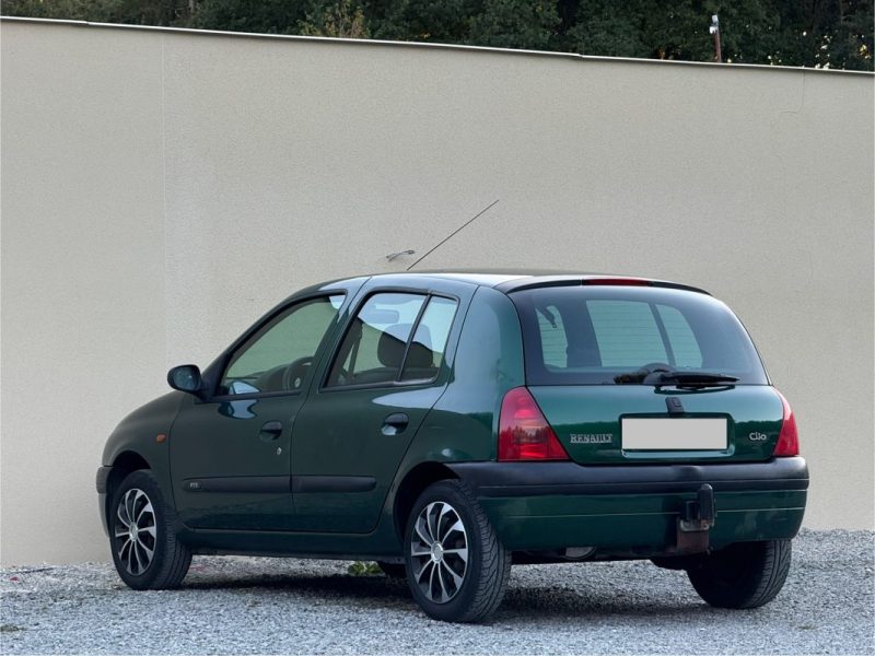 RENAULT CLIO II 5P 1.2i 60cv 1999 135 000KM 
