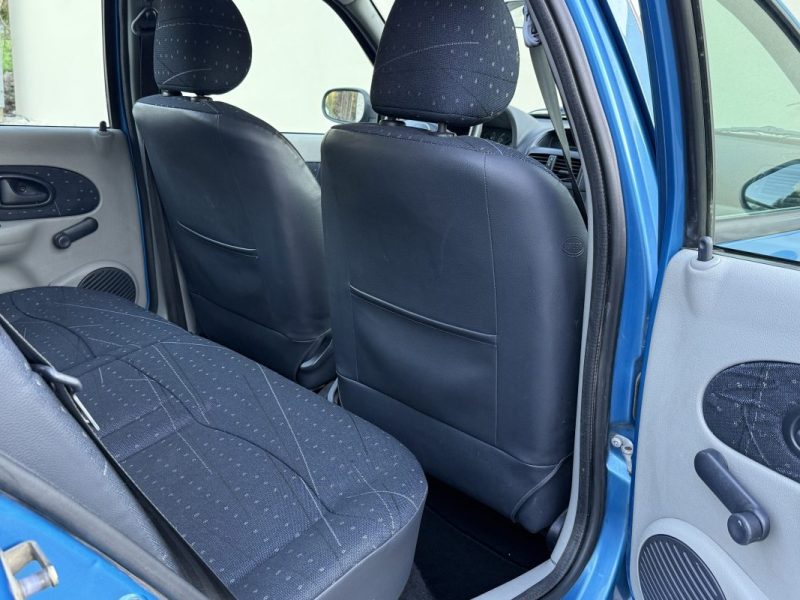 RENAULT CLIO AUTHENTIQUE 1.2i 75cv 2003 226 000KM 