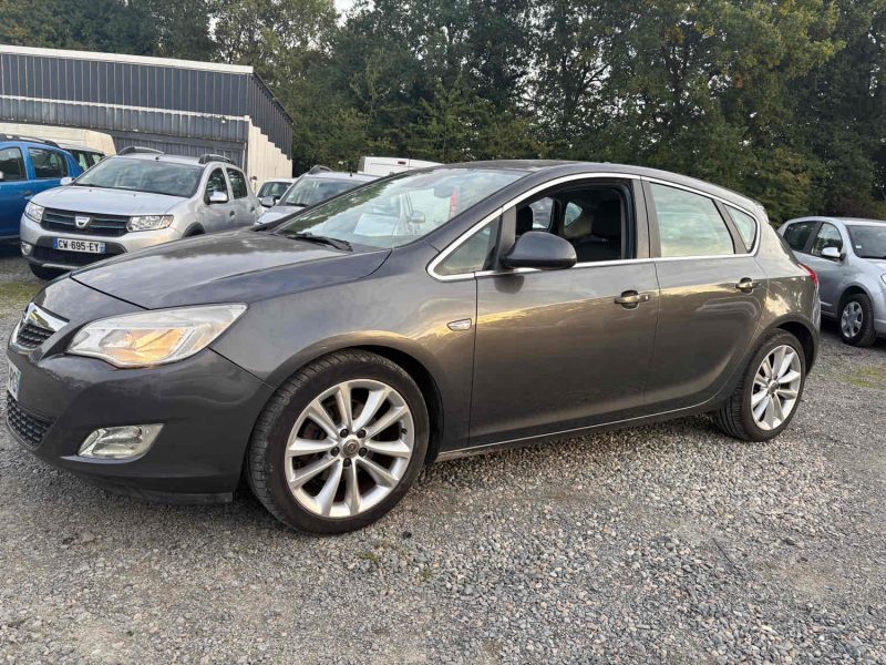 OPEL J  1.7 CDTI 125Cv SPORT  distribution neuf garantie 12 mois  