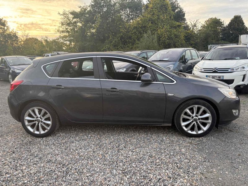 OPEL J  1.7 CDTI 125Cv SPORT  distribution neuf garantie 12 mois  