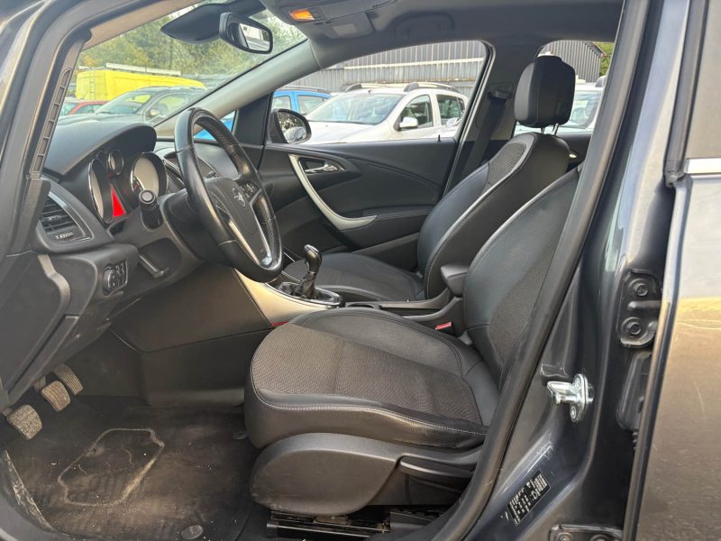 OPEL J  1.7 CDTI 125Cv SPORT  distribution neuf garantie 12 mois  