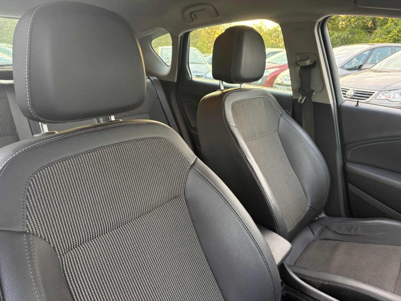 OPEL J  1.7 CDTI 125Cv SPORT  distribution neuf garantie 12 mois  