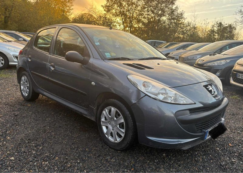 PEUGEOT 206+  1.4 HDI URBAN kit distribution, neuf garantie, 12 mois