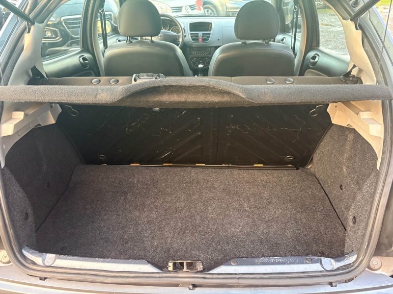 PEUGEOT 206+  1.4 HDI URBAN kit distribution, neuf garantie, 12 mois